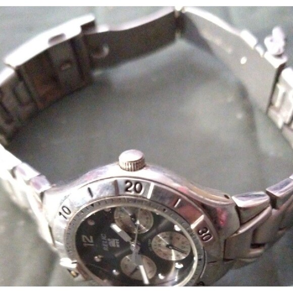 Relic Watch - Picture 2 of 3